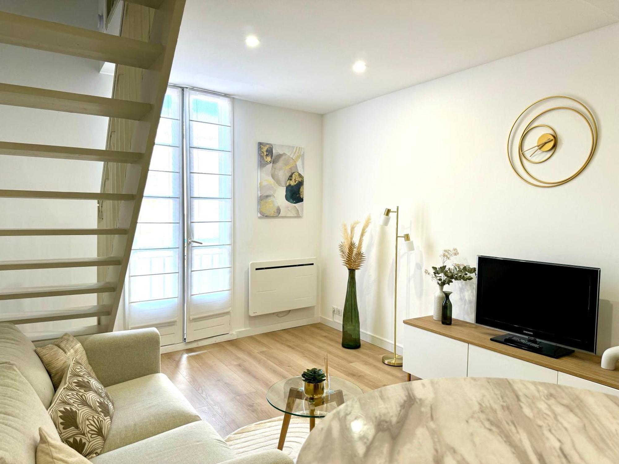 Au Golden Duplex - Centre - Clim - Parking Apartment Narbonne